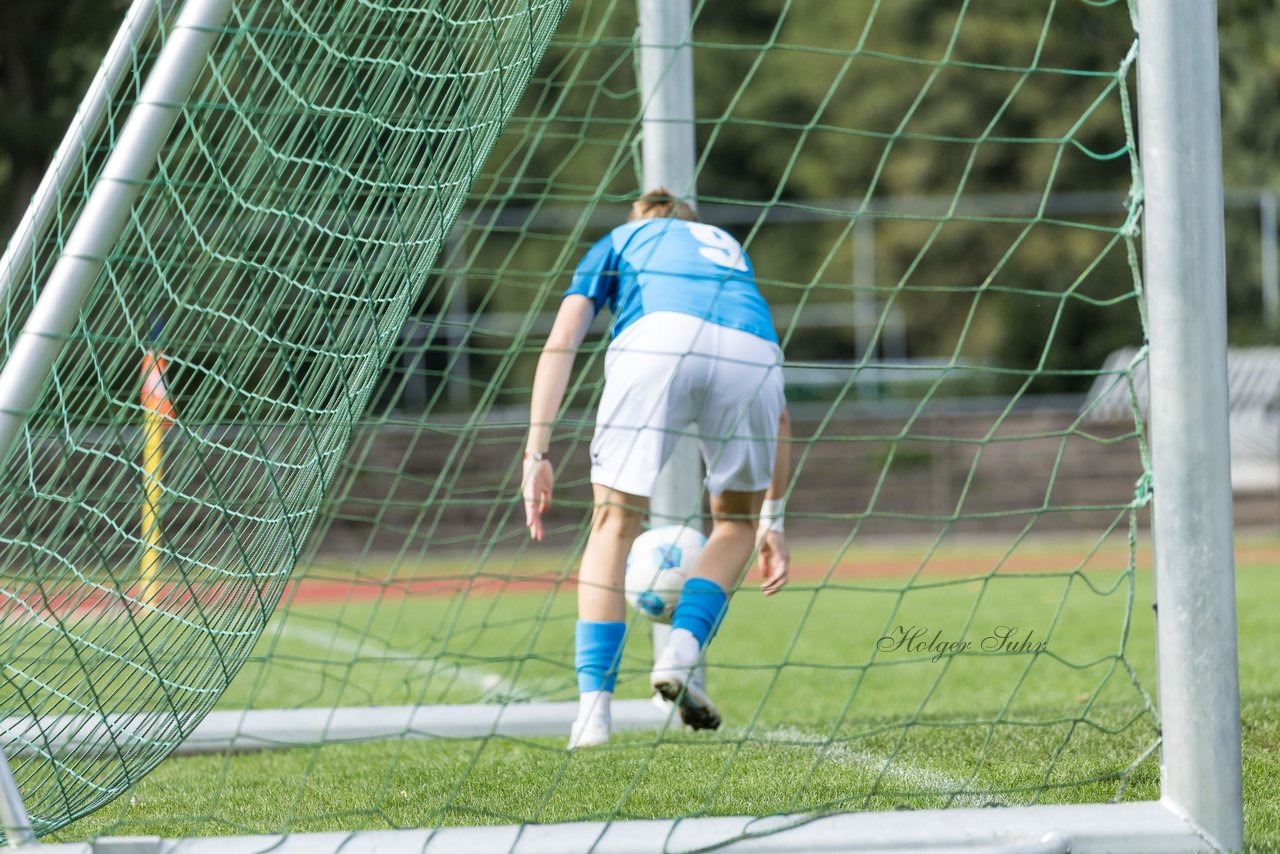 Bild 89 - wBJ VfL Pinneberg - Germania Schnelsen : Ergebnis: 15:1